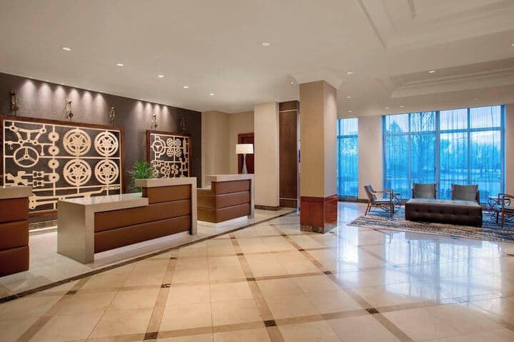 Lobby lounge